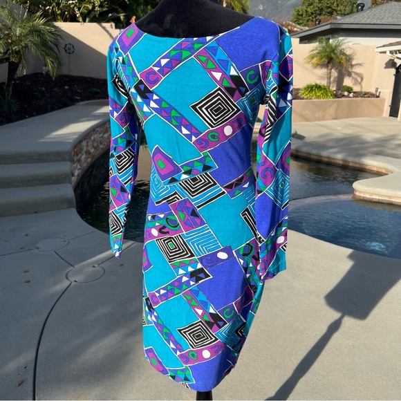 Vintage Geometric Colorful 90’s Dress in Blue and Purple - Picture 7 of 17